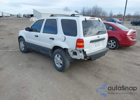 2004 Ford Escape Xlt z USA, uszkodzony, nr VIN 1FMYU93184DA16859